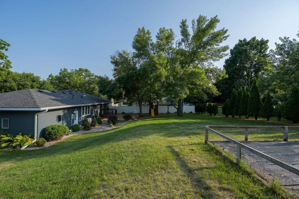 914 5th Street Saint Peter, MN 56082