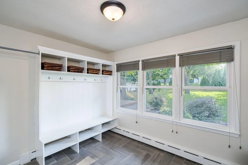 914 5th Street Saint Peter, MN 56082