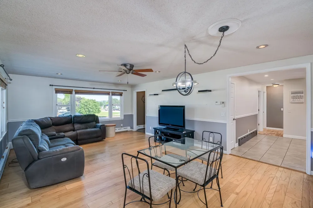 914 5th Street Saint Peter, MN 56082