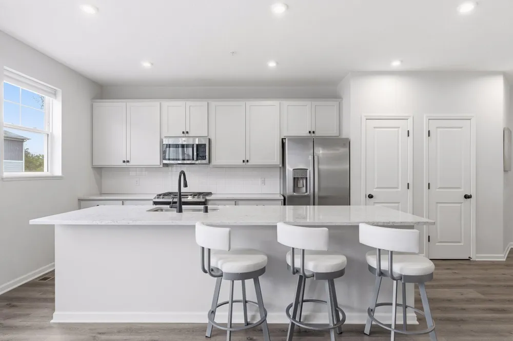 2864 Lexington Place Roseville, MN 55113