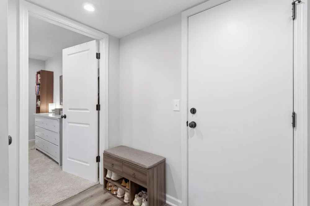 2864 Lexington Place Roseville, MN 55113