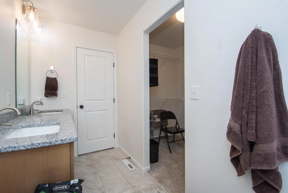 4871 Hampton Circle S Moorhead, MN 56560
