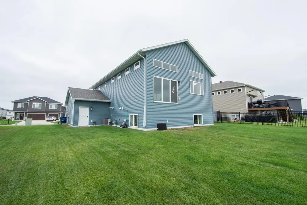4871 Hampton Circle S Moorhead, MN 56560