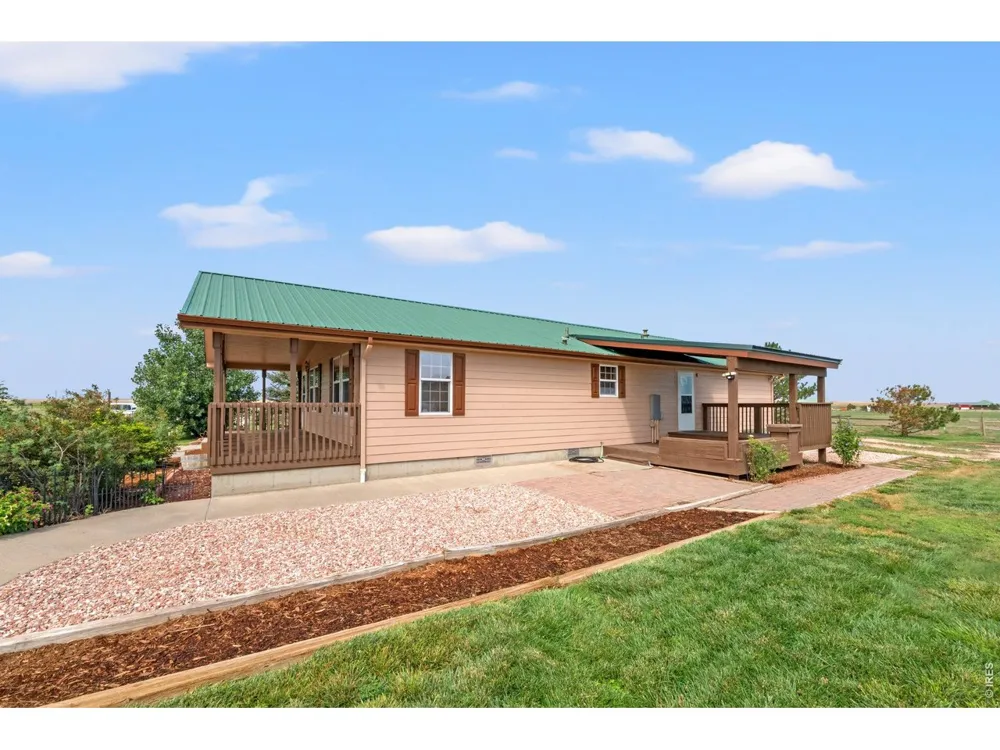 16060 Mystic Lane Strasburg, CO 80136