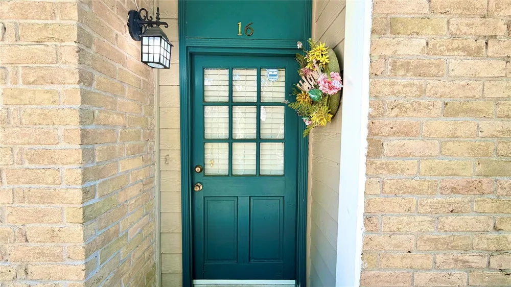 11710 Southlake Drive #16 Houston, TX 77077