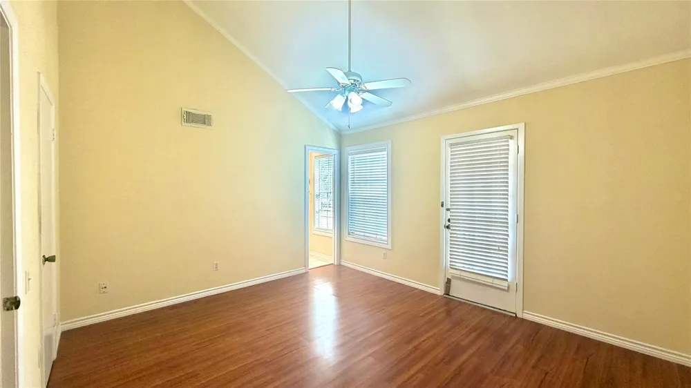11710 Southlake Drive #16 Houston, TX 77077