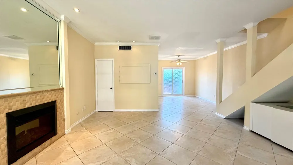 11710 Southlake Drive #16 Houston, TX 77077