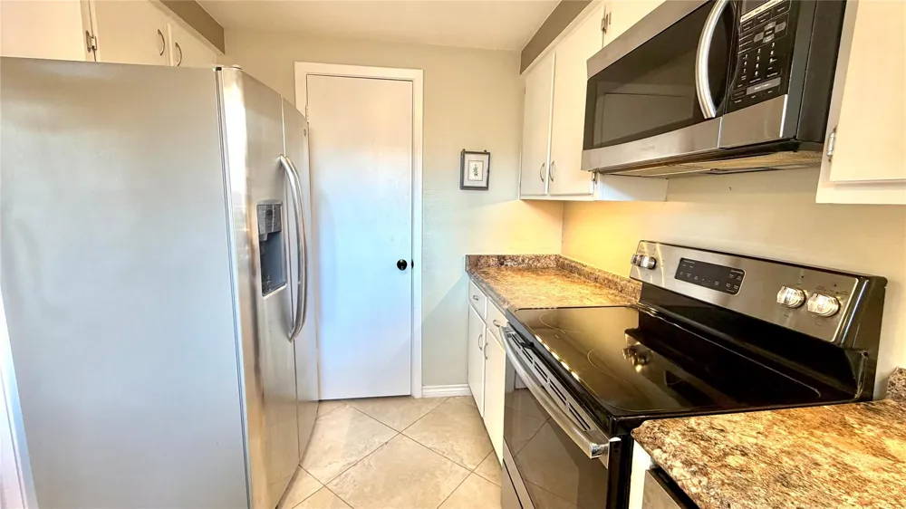 11710 Southlake Drive #16 Houston, TX 77077