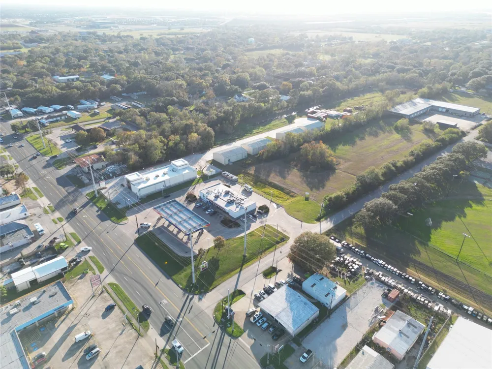 Southgate Drive Rosenberg, TX 77471