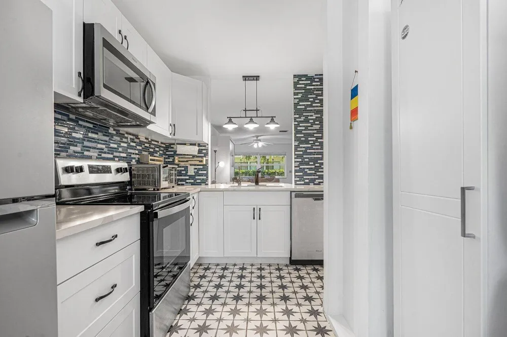 3015 SW 21ST TERRACE #371B Delray Beach, FL 33445