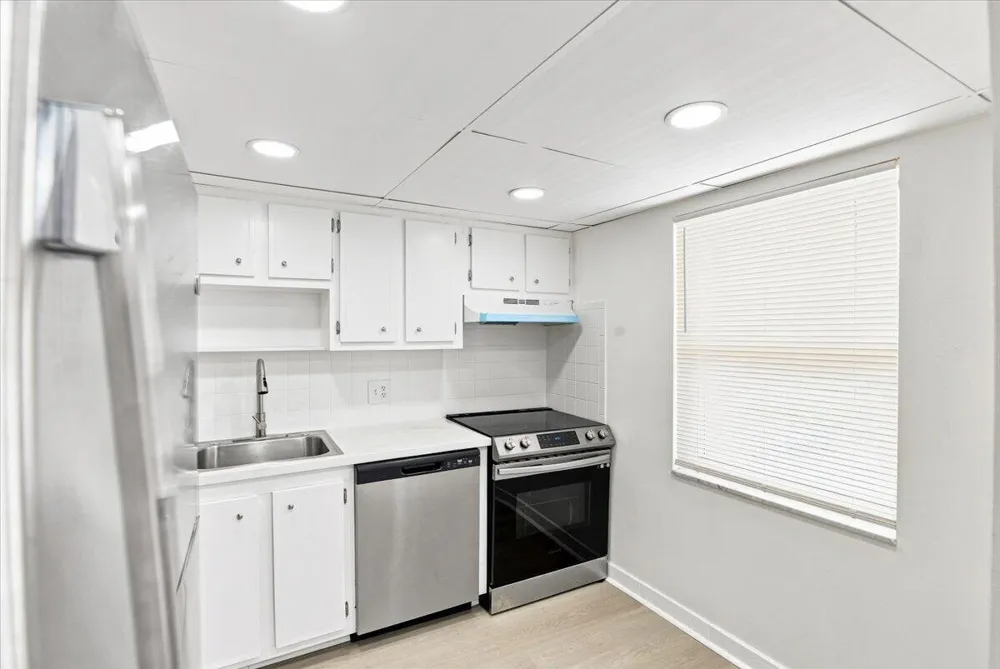 1050 COUNTRY CLUB DRIVE #306 Margate, FL 33063
