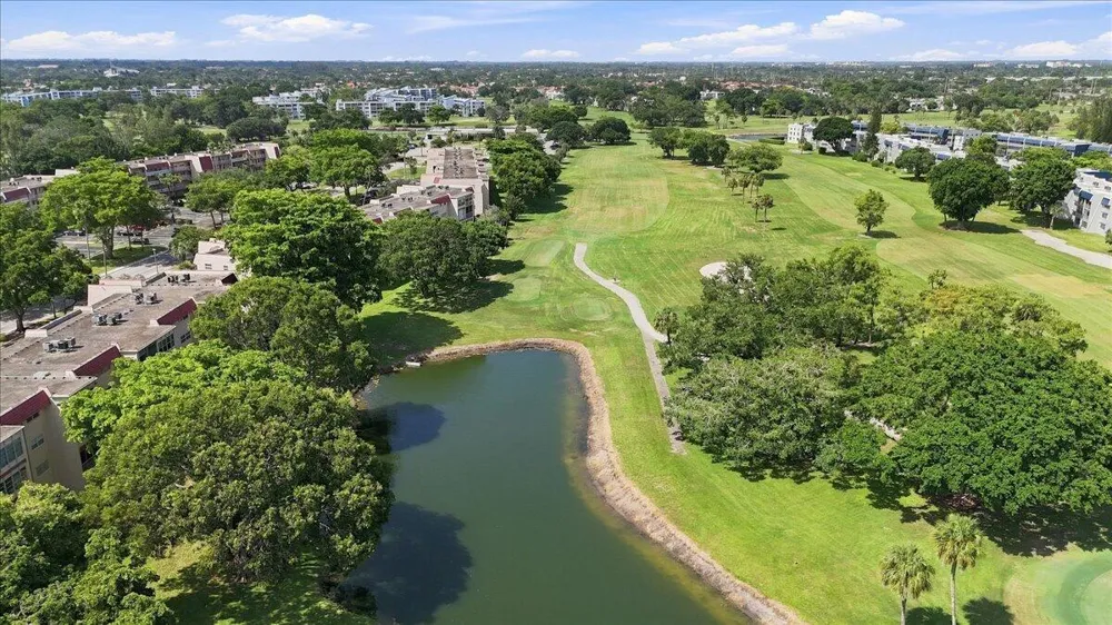 1050 COUNTRY CLUB DRIVE #306 Margate, FL 33063