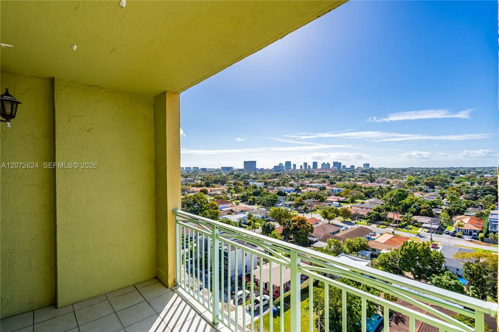 3500 CORAL WAY #1213 Miami, FL 33145