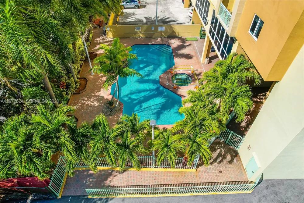 3500 CORAL WAY #1213 Miami, FL 33145