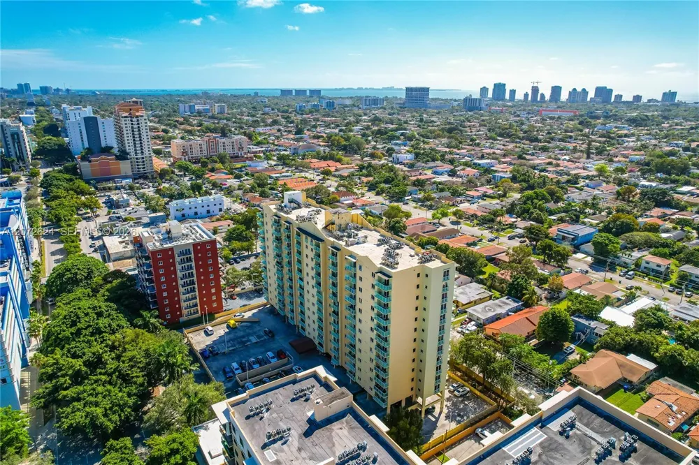 3500 CORAL WAY #1213 Miami, FL 33145