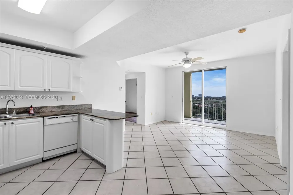 3500 CORAL WAY #1213 Miami, FL 33145