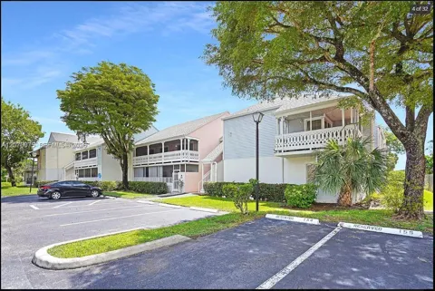 10521 Mahogany Key Cir #207