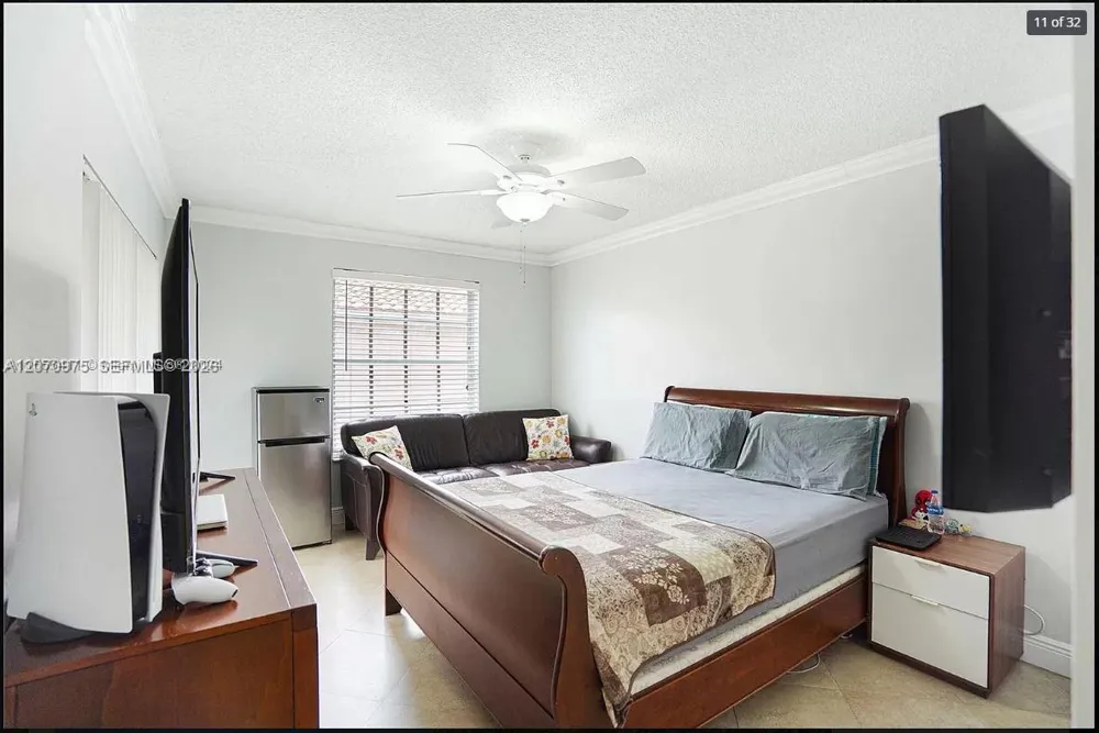 10521 Mahogany Key Cir #207 Miami, FL 33196