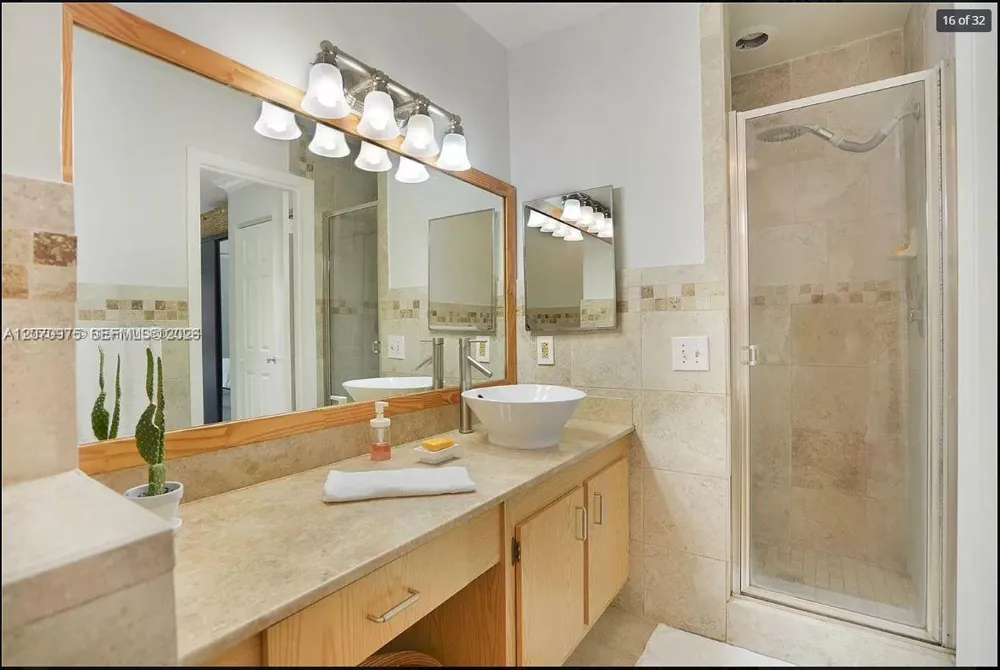 10521 Mahogany Key Cir #207 Miami, FL 33196