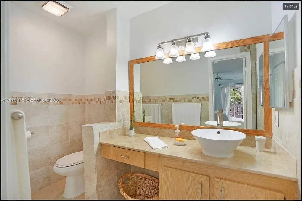 10521 Mahogany Key Cir #207 Miami, FL 33196