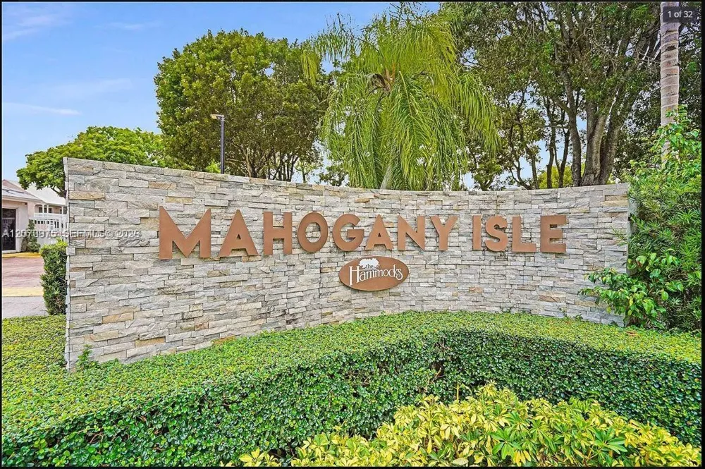 10521 Mahogany Key Cir #207 Miami, FL 33196