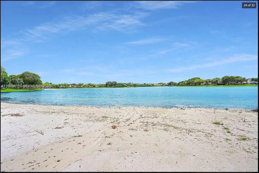 10521 Mahogany Key Cir #207 Miami, FL 33196