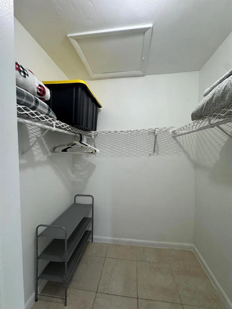 811 SE 16TH STREET #208 Fort Lauderdale, FL 33316