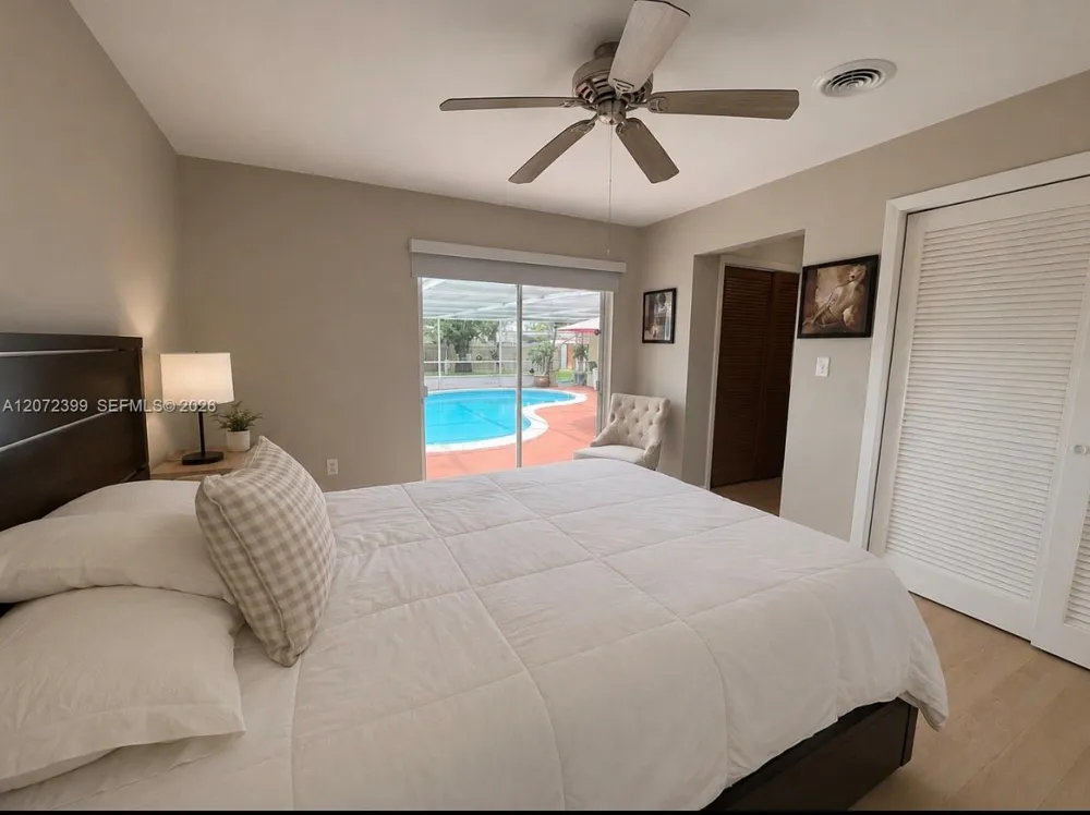 1812 45th Ave Hollywood, FL 33021
