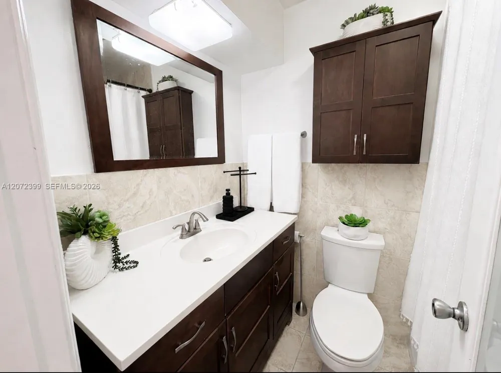 1812 45th Ave Hollywood, FL 33021
