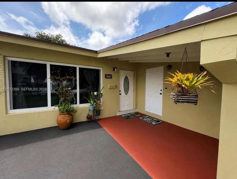 1812 45th Ave Hollywood, FL 33021