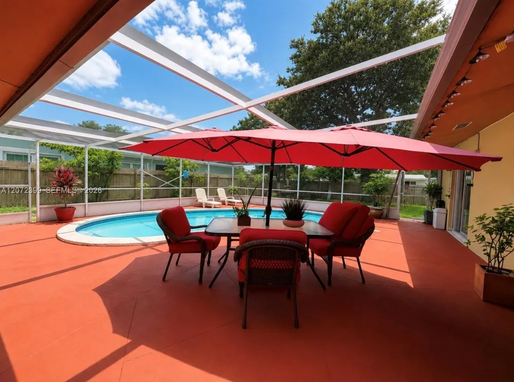 1812 45th Ave Hollywood, FL 33021