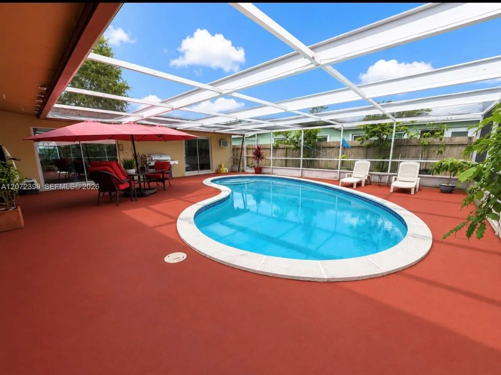 1812 45th Ave Hollywood, FL 33021