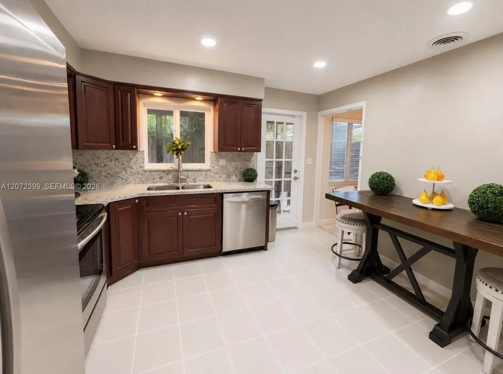 1812 45th Ave Hollywood, FL 33021