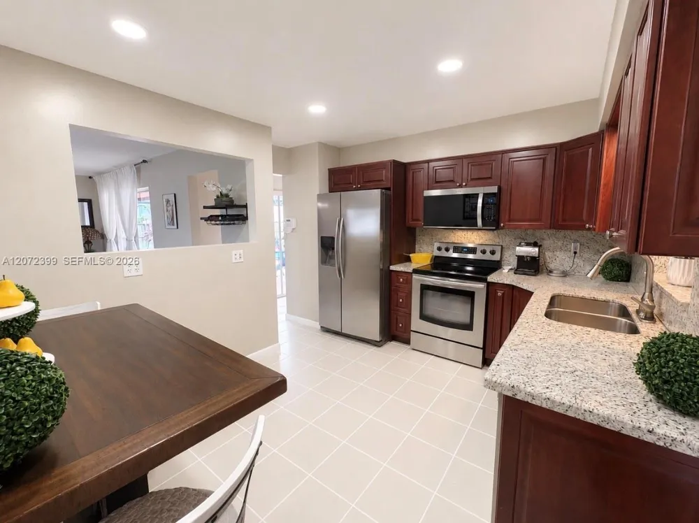 1812 45th Ave Hollywood, FL 33021