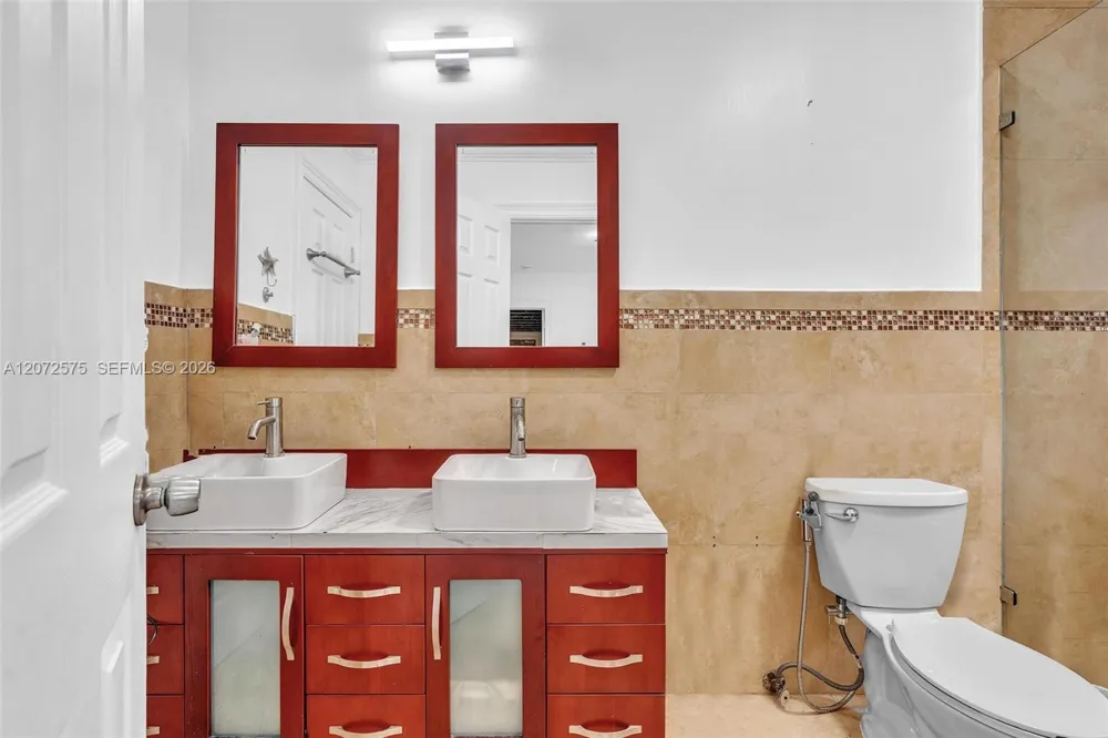 340 W 55th St Hialeah, FL 33012