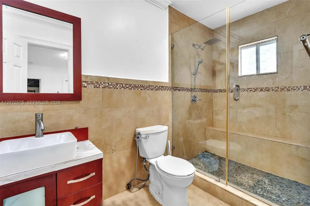340 W 55th St Hialeah, FL 33012