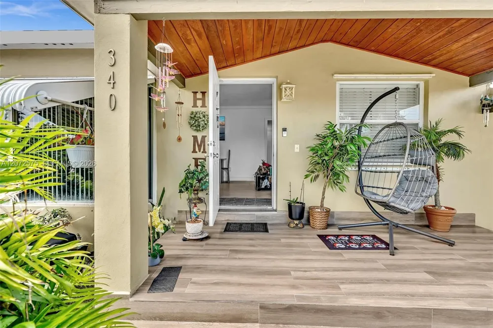 340 W 55th St Hialeah, FL 33012
