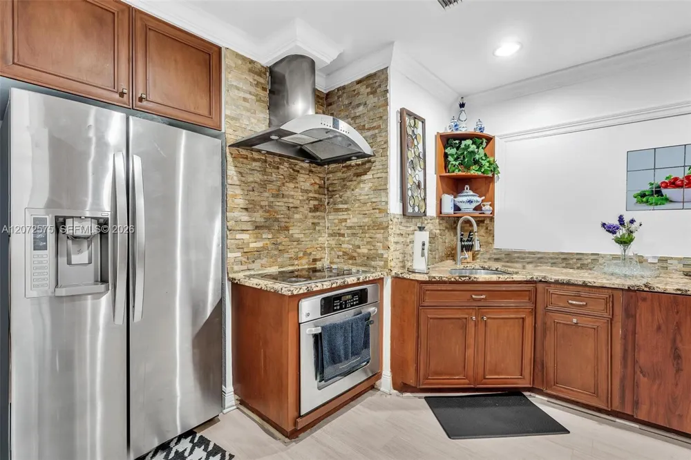 340 W 55th St Hialeah, FL 33012