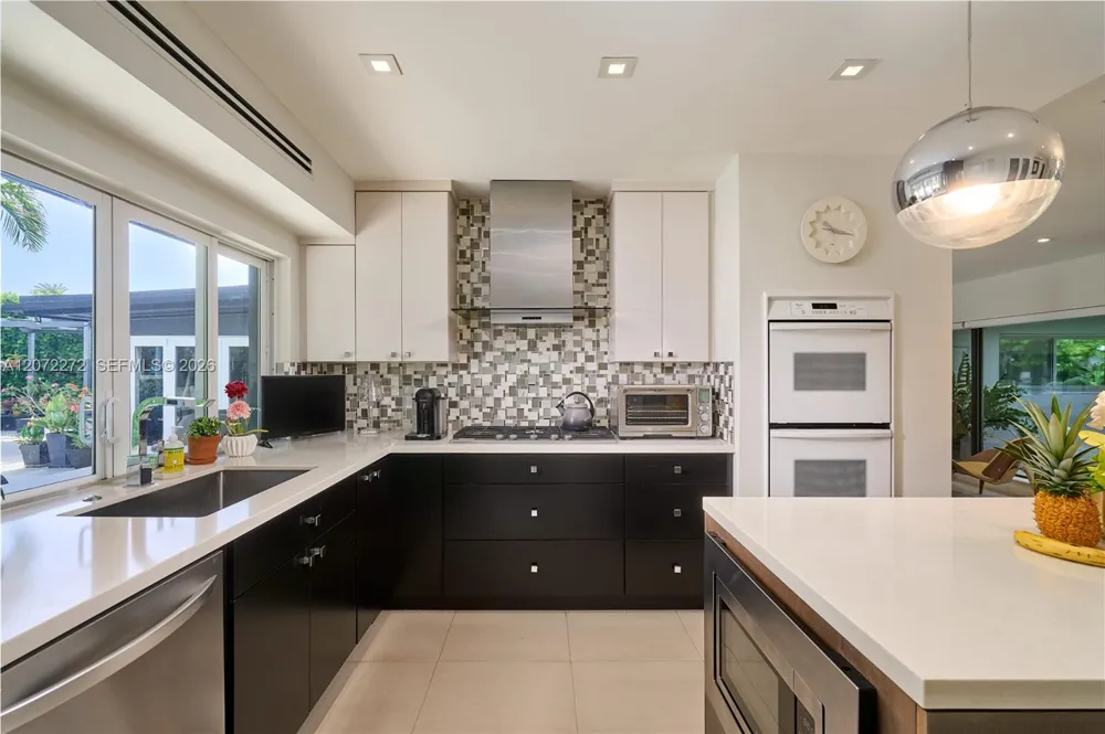 2155 NE 191st Dr North Miami Beach, FL 33179