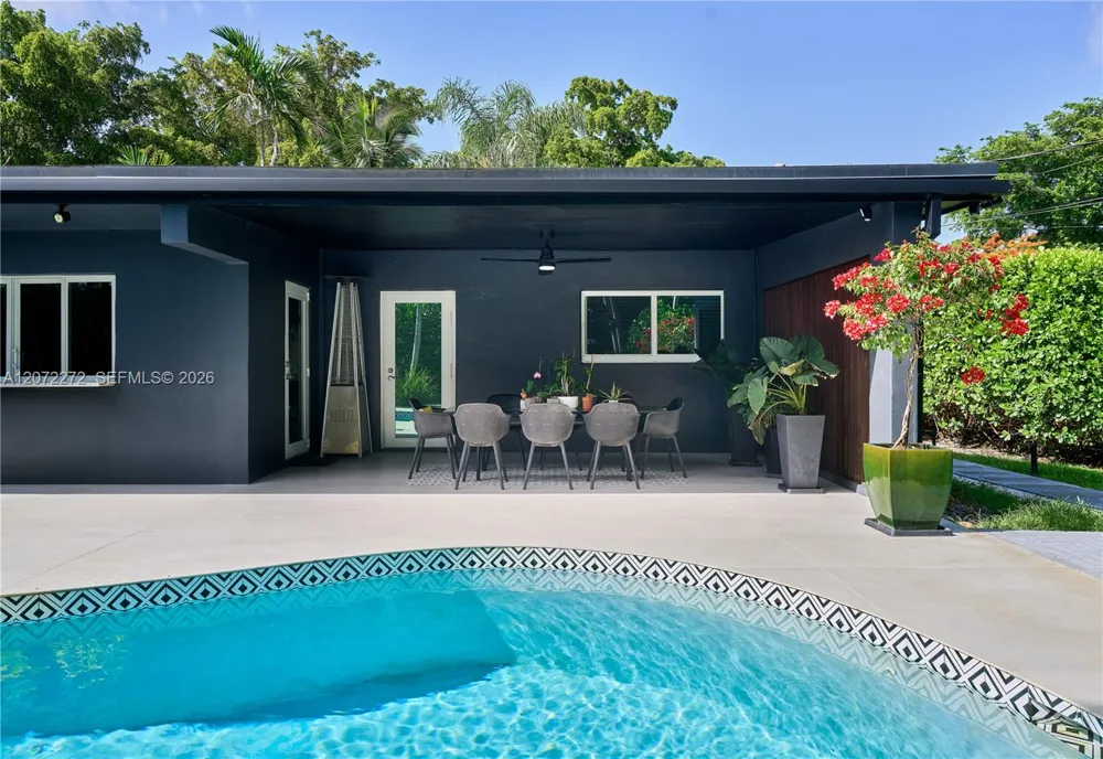 2155 NE 191st Dr North Miami Beach, FL 33179