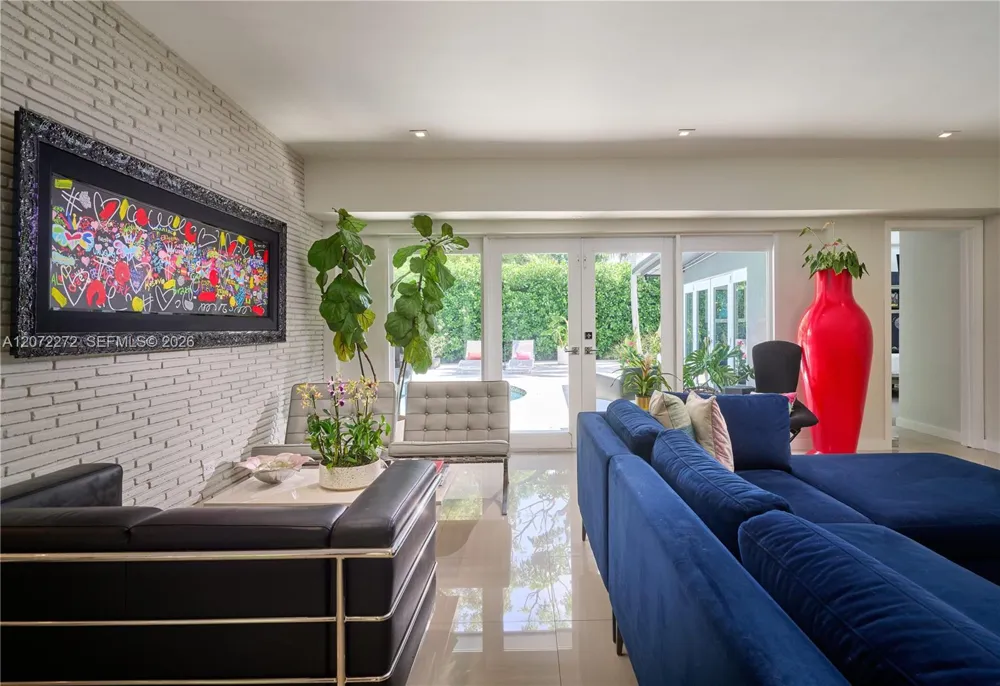 2155 NE 191st Dr North Miami Beach, FL 33179