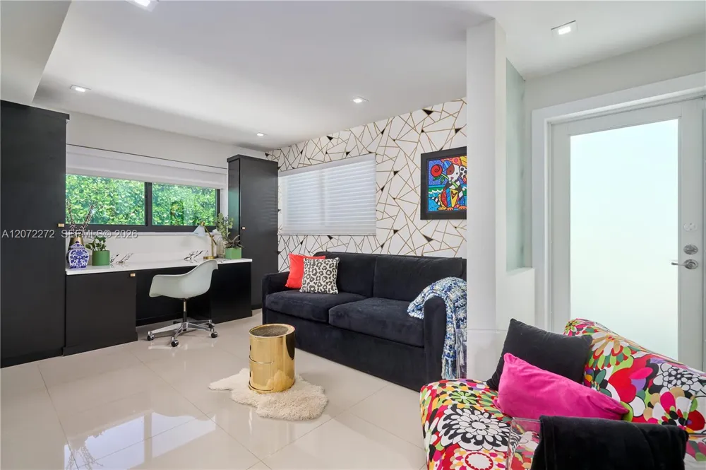 2155 NE 191st Dr North Miami Beach, FL 33179
