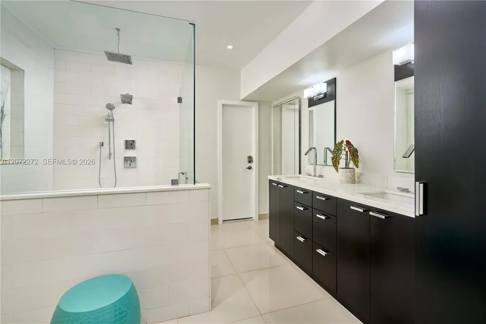 2155 NE 191st Dr North Miami Beach, FL 33179