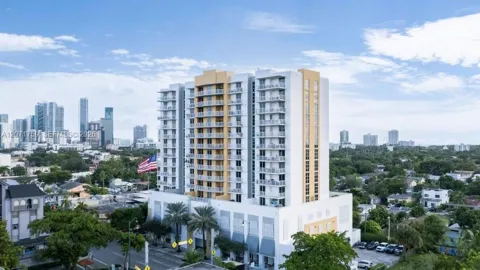 900 SW 8th St #1503