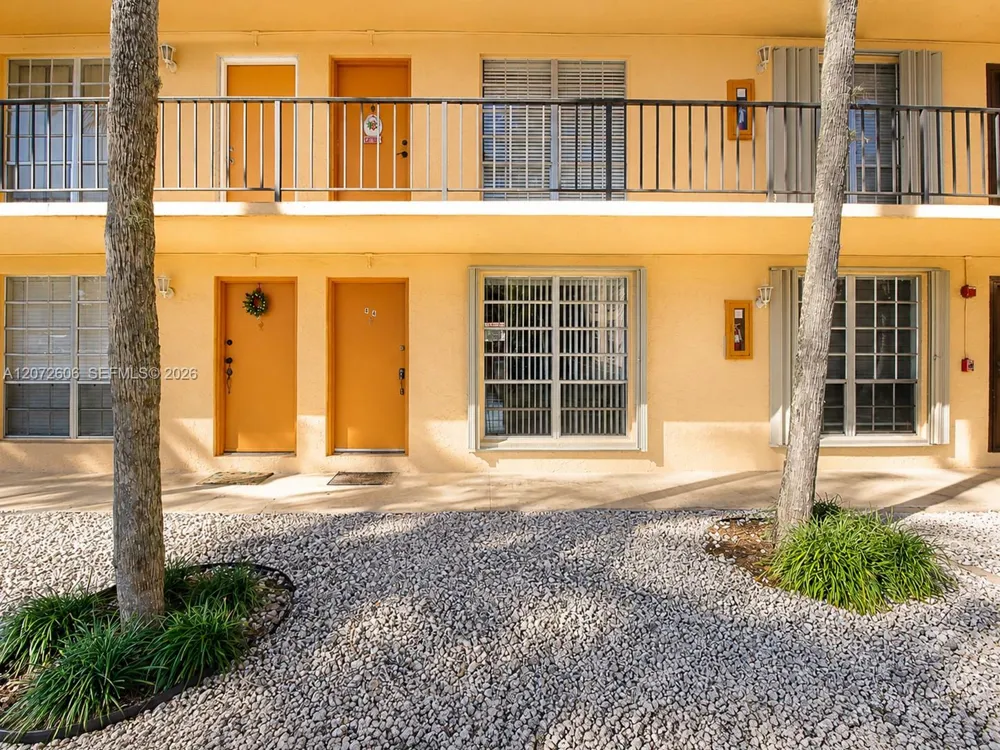 7155 Miami Lakes Dr #P4 Miami Lakes, FL 33014