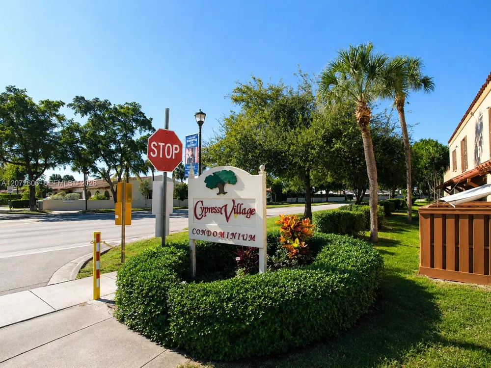 7155 Miami Lakes Dr #P4 Miami Lakes, FL 33014