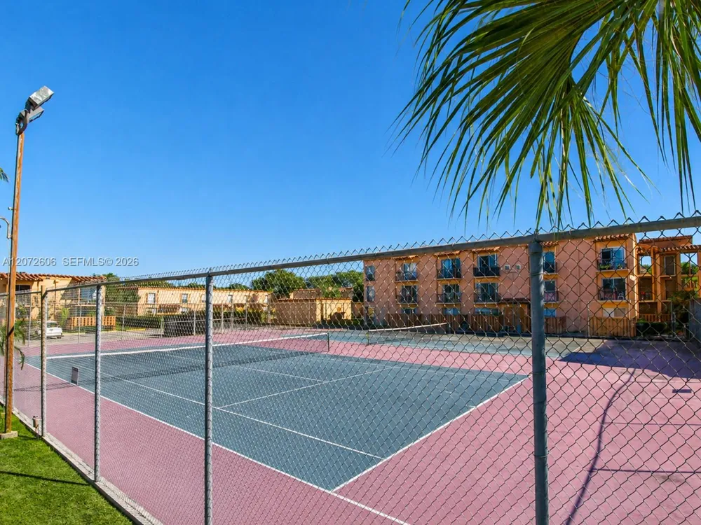7155 Miami Lakes Dr #P4 Miami Lakes, FL 33014