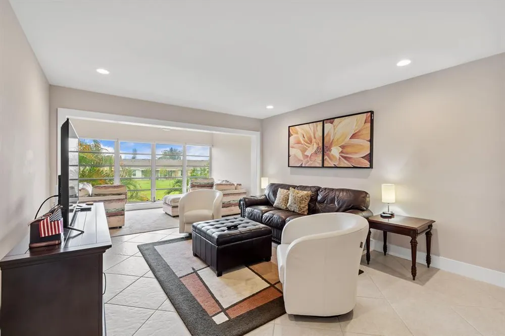 5656 VIA DELRAY BOULEVARD #B Delray Beach, FL 33484