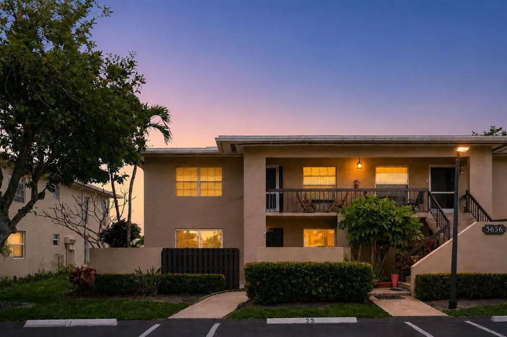 5656 VIA DELRAY BOULEVARD #B Delray Beach, FL 33484