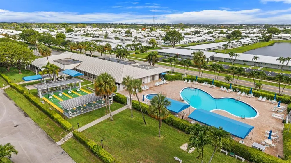 5656 VIA DELRAY BOULEVARD #B Delray Beach, FL 33484